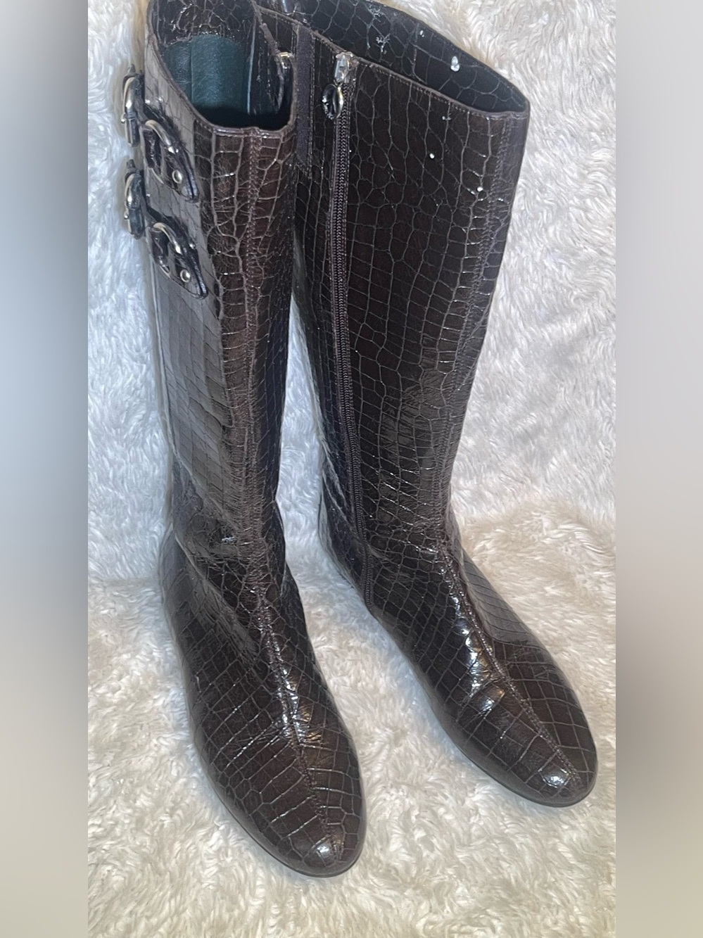 Donald J.pliner Dory women’s brown Croc-Embossed Knee-High Buckle Boots size 9